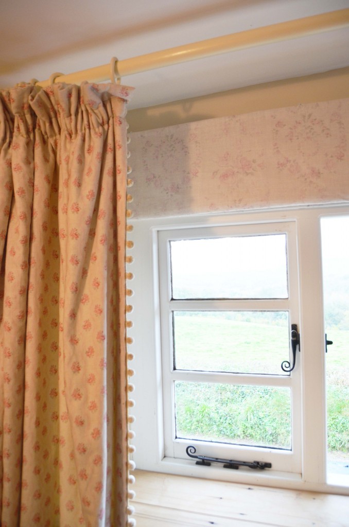 Pepper Cottage - curtain, blind